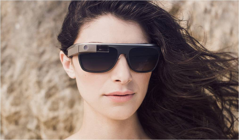 Illustration for article titled Google Glass mejora su diseño y ya funciona con gafas graduadas